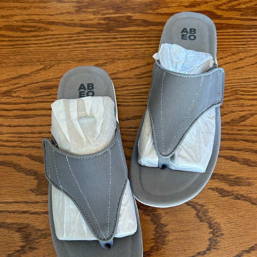 Abeo grey sandal 8.5 women’s new